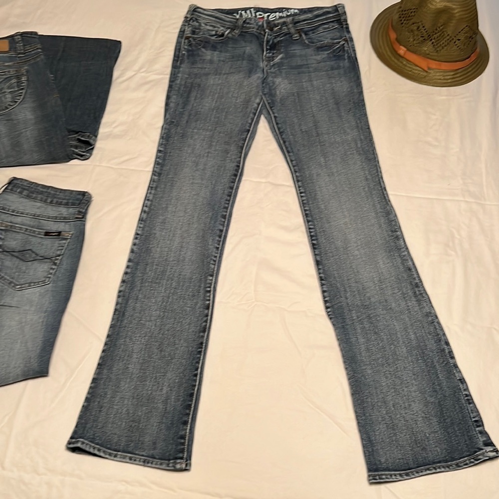 YMI Jeans, low rise, Boot-cut Size 1